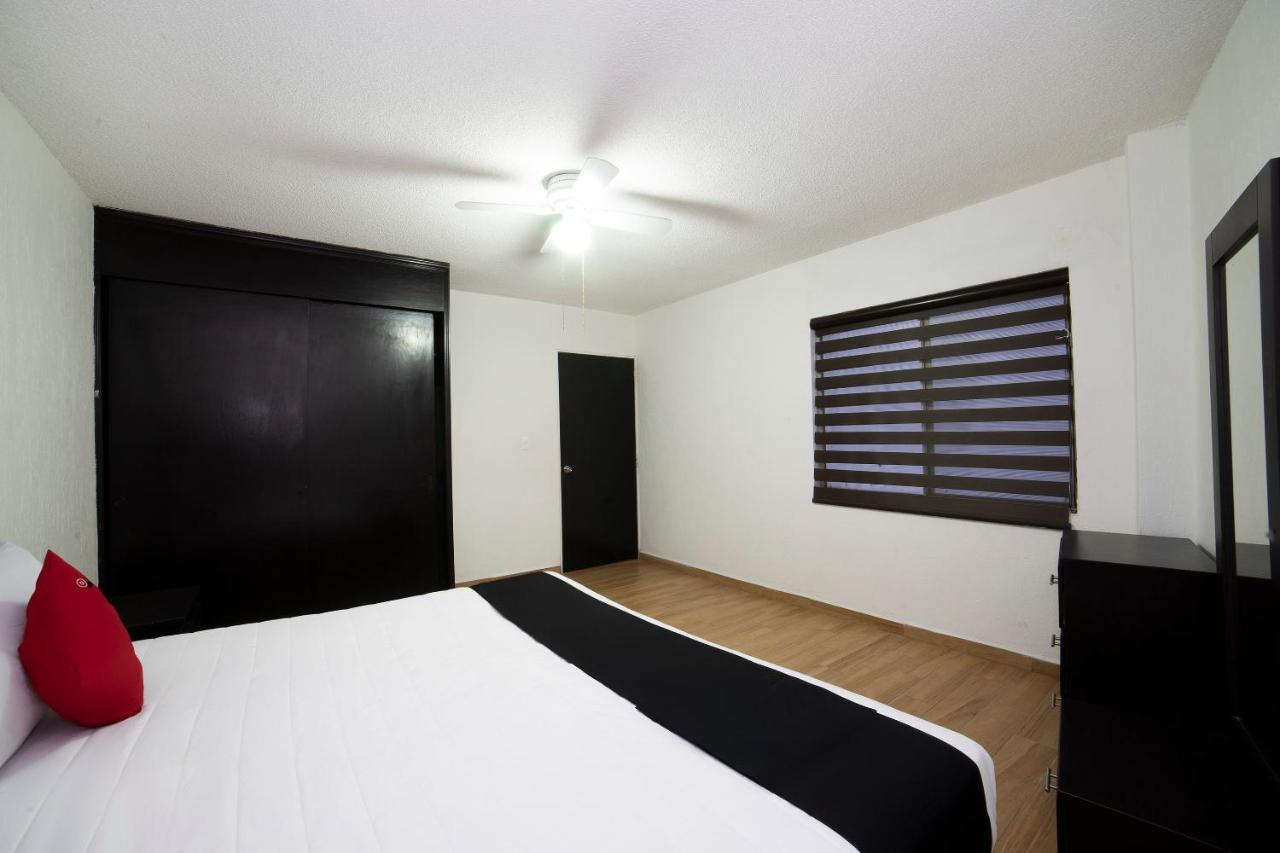 Amueblados San Isidro Hotel เลออน ภายนอก รูปภาพ